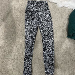 Lululemon align leggings 25” size 2
